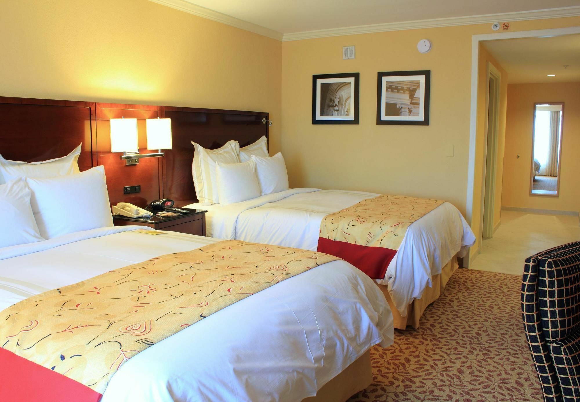 Готель St. Petersburg Marriott Clearwater Екстер'єр фото
